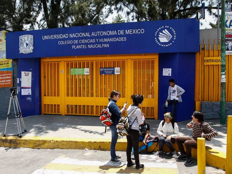 Alumno ataca con arma blanca a profesor de CCH Naucalpan